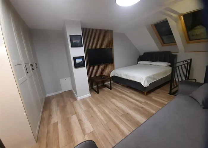 Mieszkanie 2 Pokojowe - 5km Od Sun Swieradow Zdroj شقة